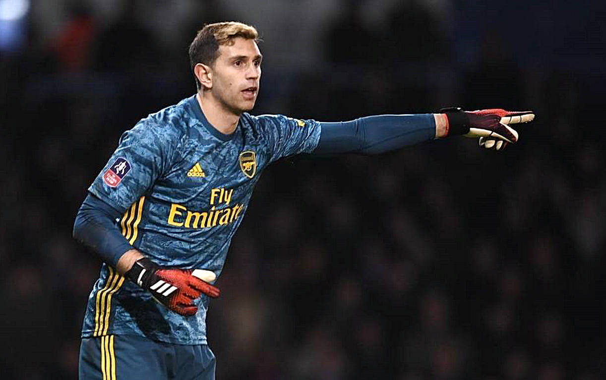 足总杯倒计时；芝加哥公牛今夜回应争议；细节引发关注；质疑声仍在；赛季目标并未改变的简单介绍